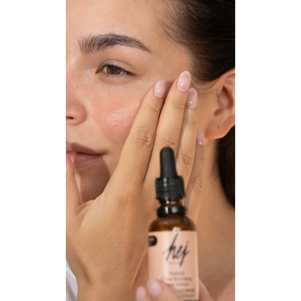 Naked Glow Boosting Face Serum